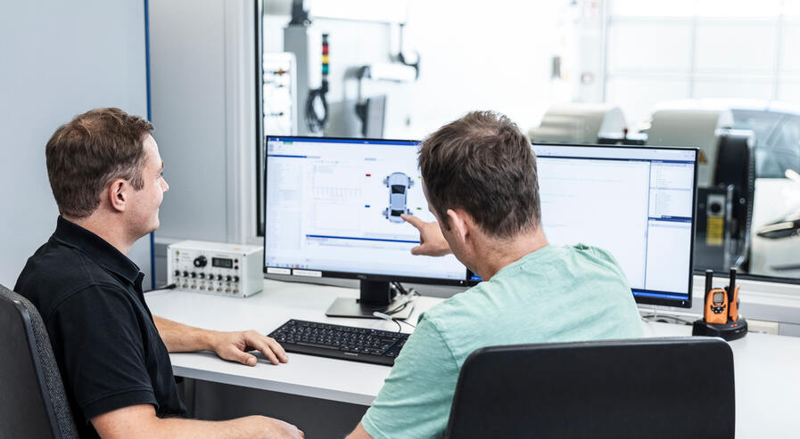 Gemeinsame Prüfstandsbedienung